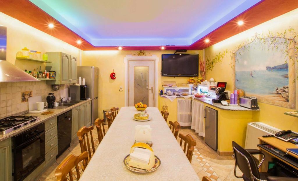 Elisart Guest House ألغيرو الغرفة الصورة